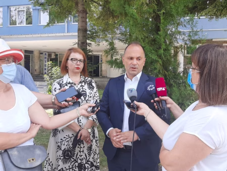 Филипче: За конкретни мерки ќе разговараме подетално во август