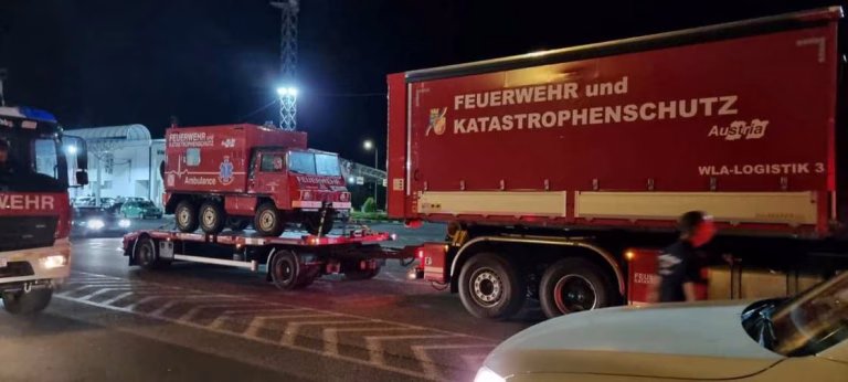 Пристигна тим од Австрија за помош во гасење на пожарите