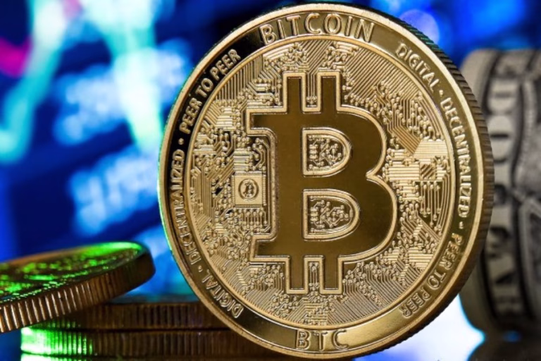 Биткоинот за првпат во историјата над 120.000 долари