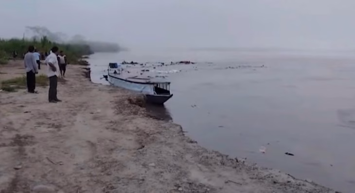 Свлечиште потопи усидрени бродови во Перу, најмалку 12 луѓе загинаа, 50 се исчезнати